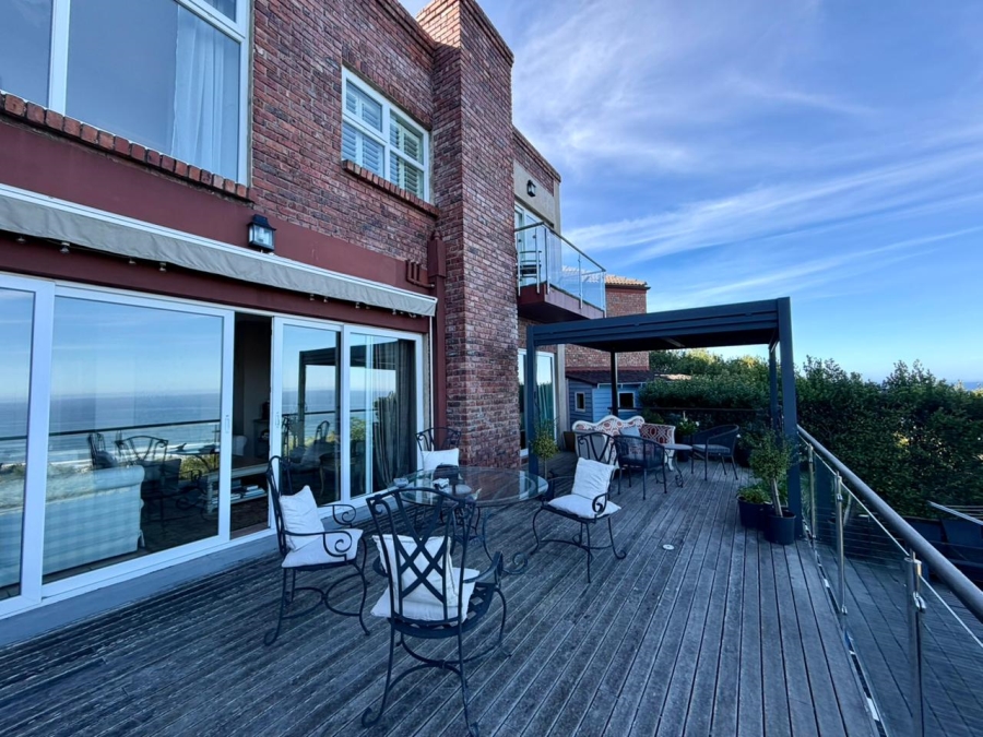 4 Bedroom Property for Sale in Constantia Kloof Western Cape